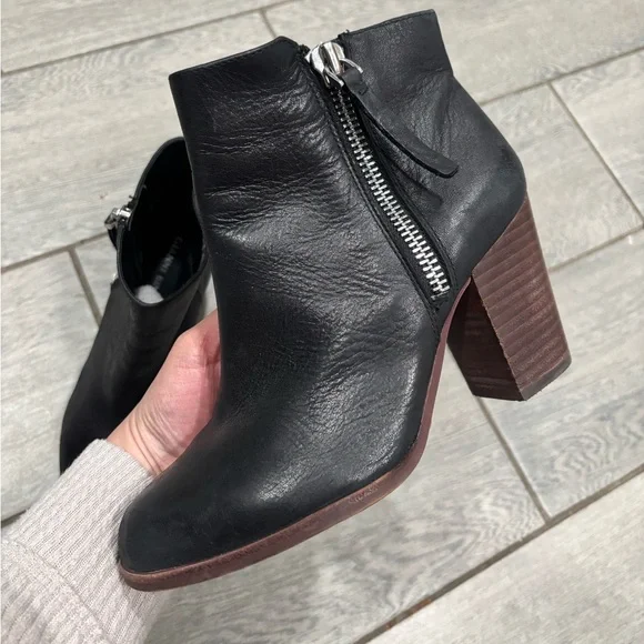 Gianni Binni Chellie Black Ankle Boots Size 7.5 - Picture 3 of 7